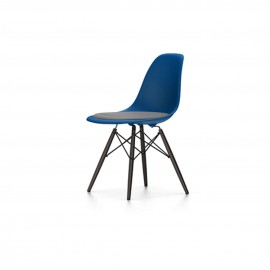 Chaise Eames DSW - rembourrage de l'assise bleu de mer pieds érable no Vitra