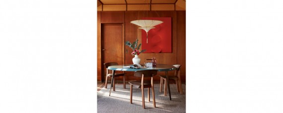 Cassina TABLE MEXIQUE NOYER 180X130 CM 