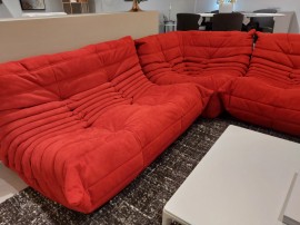 ENSEMBLE TOGO ALCANTARA ROUGE Ligne Roset